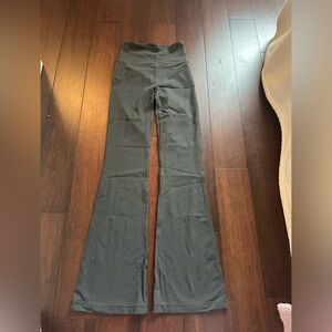 Lululemon Groove Nulu Super-High-Rise Flared Pant